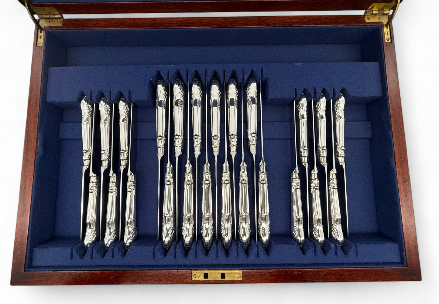 Victoria Pattern Made By Francis Higgins for Twelve People