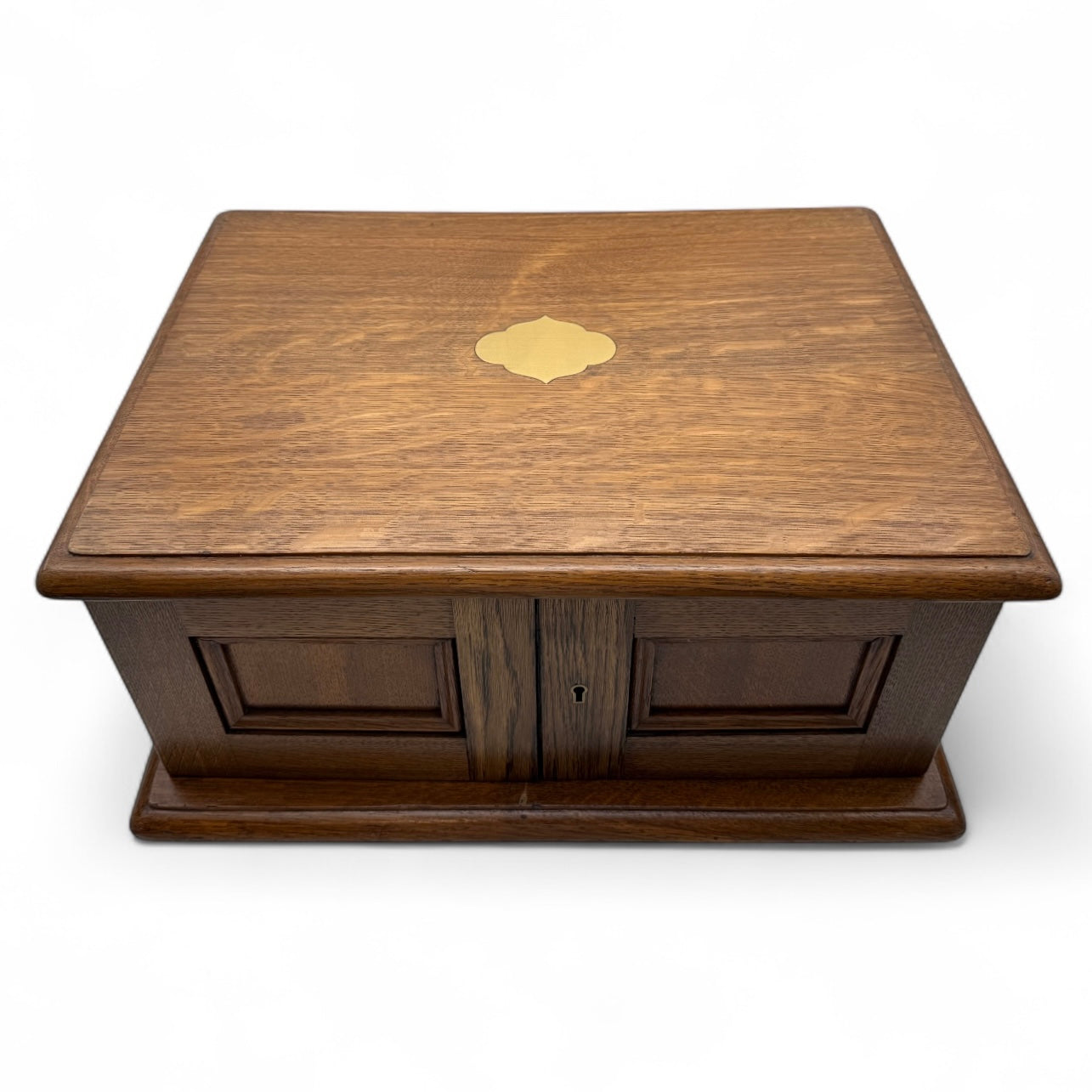 Hand Forged Old English Pattern for Twelve By John & Henry Lias, London 1871