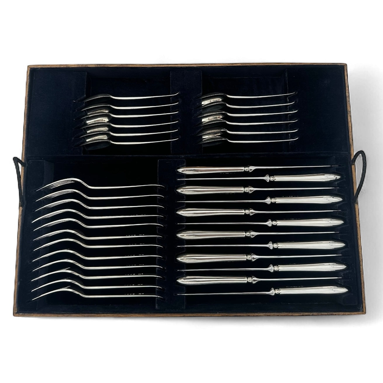 Boxed Set of Hand Forged Old English Pattern for Twelve. Made by Aldwinkle & Slater, London 1885