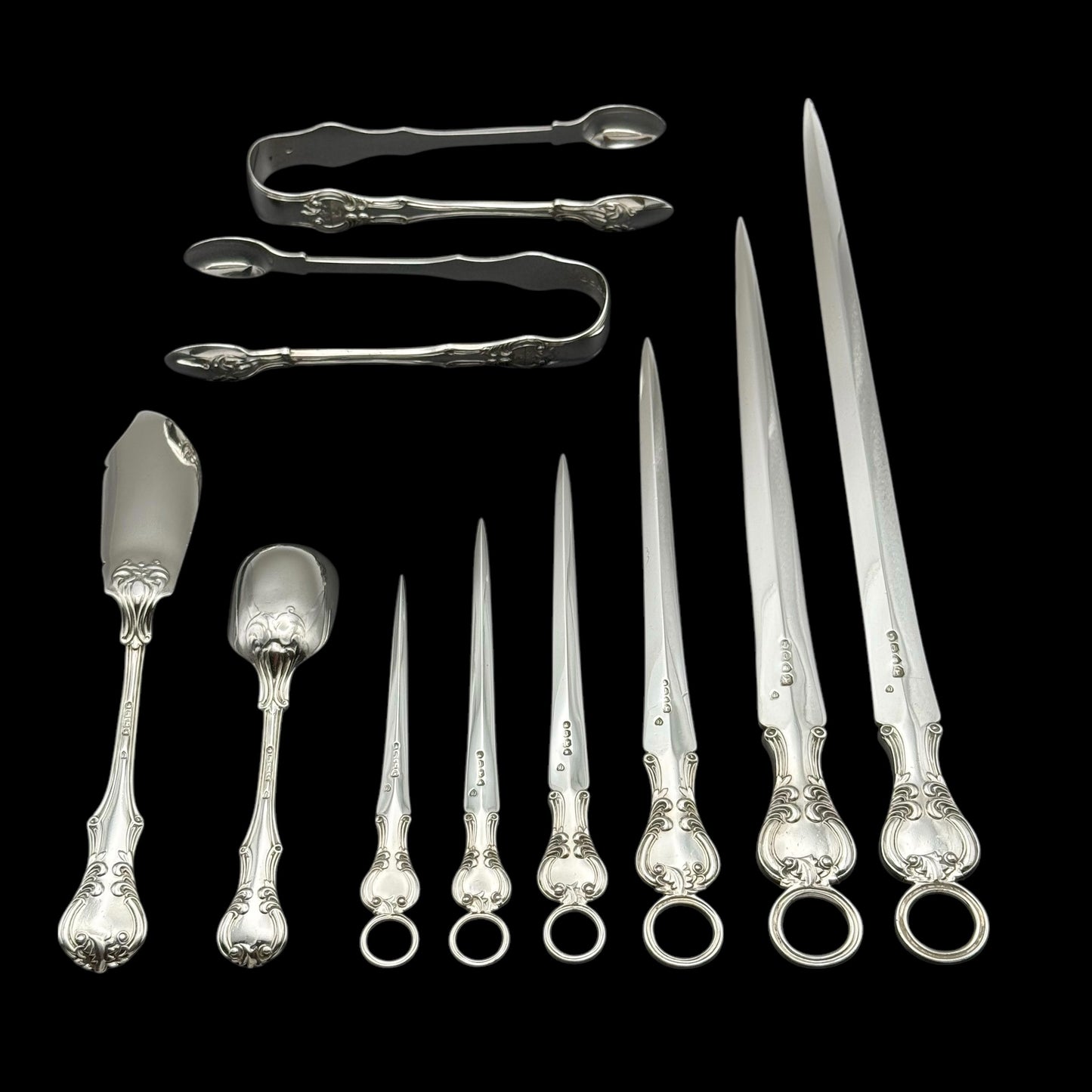 Victoria Pattern Made By Francis Higgins for Twelve People