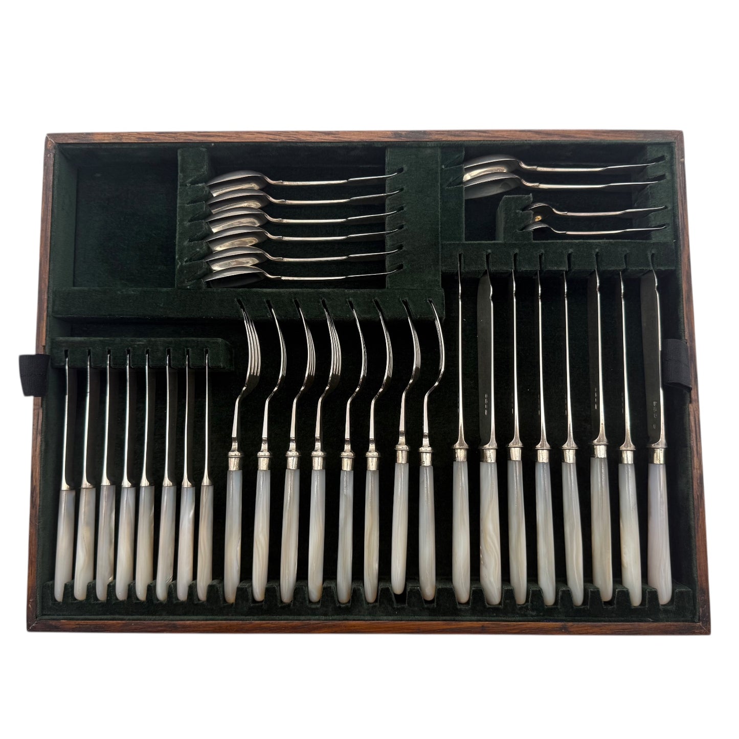 Exceptionally Heavy Fiddle Pattern Service for Eight People. Made By Jackson & Fullerton, London 1897/98