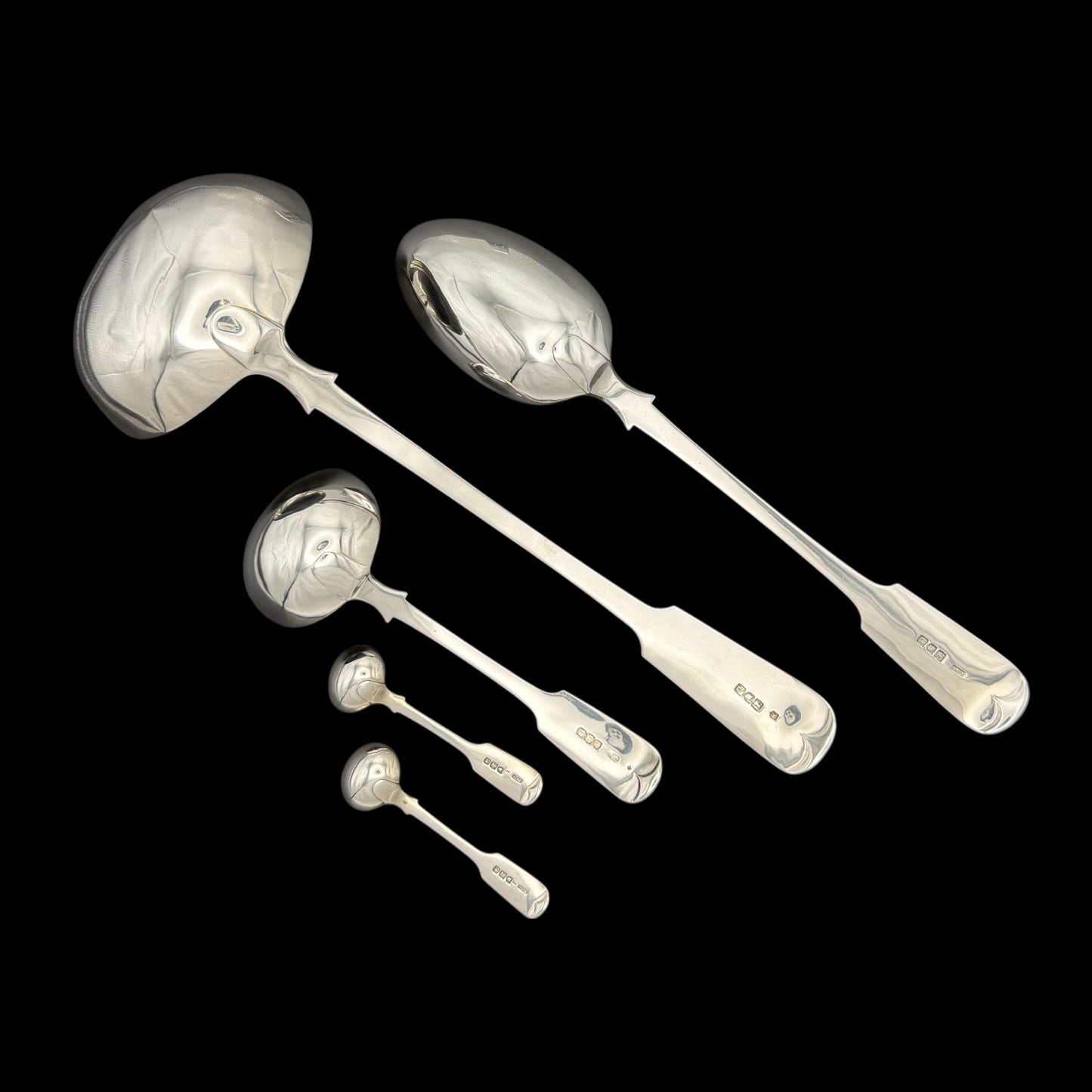 Exceptionally Heavy Fiddle Pattern Service for Eight People. Made By Jackson & Fullerton, London 1897/98