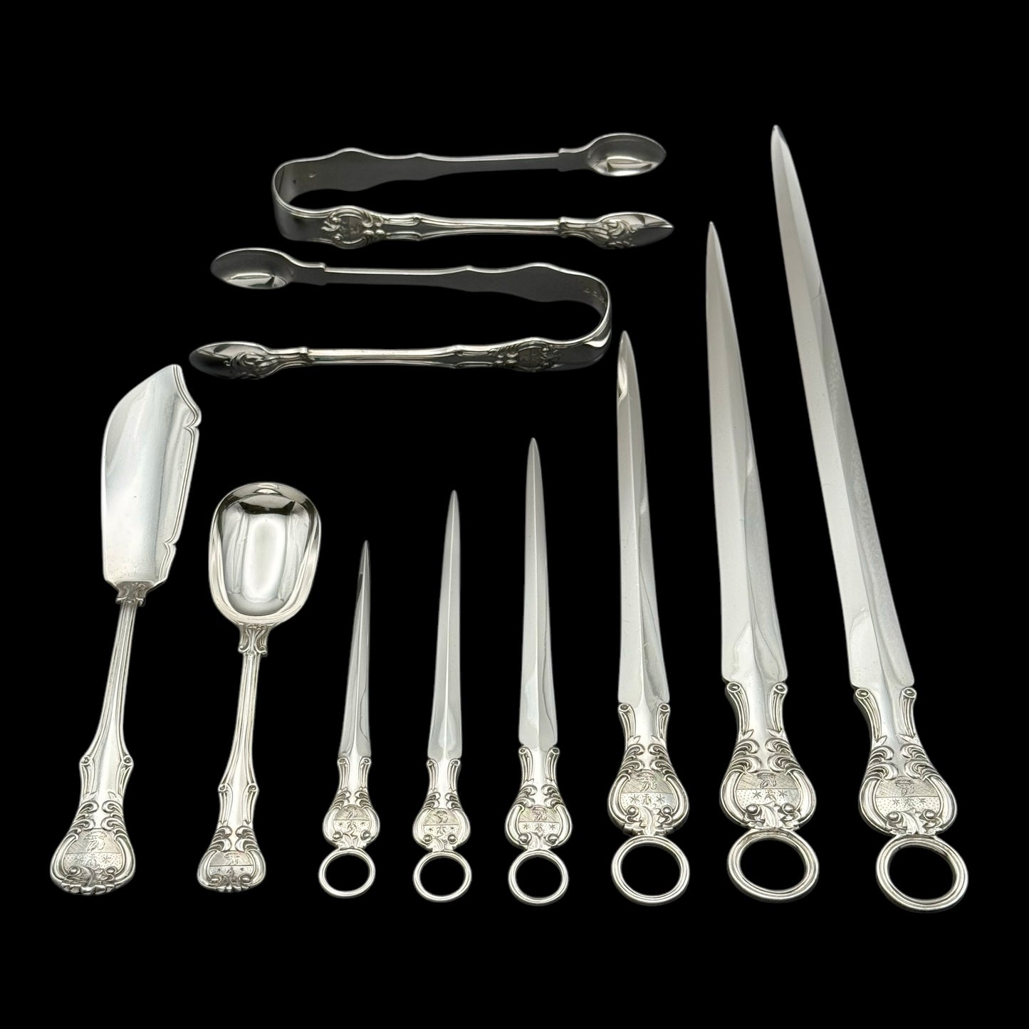 Victoria Pattern Made By Francis Higgins for Twelve People