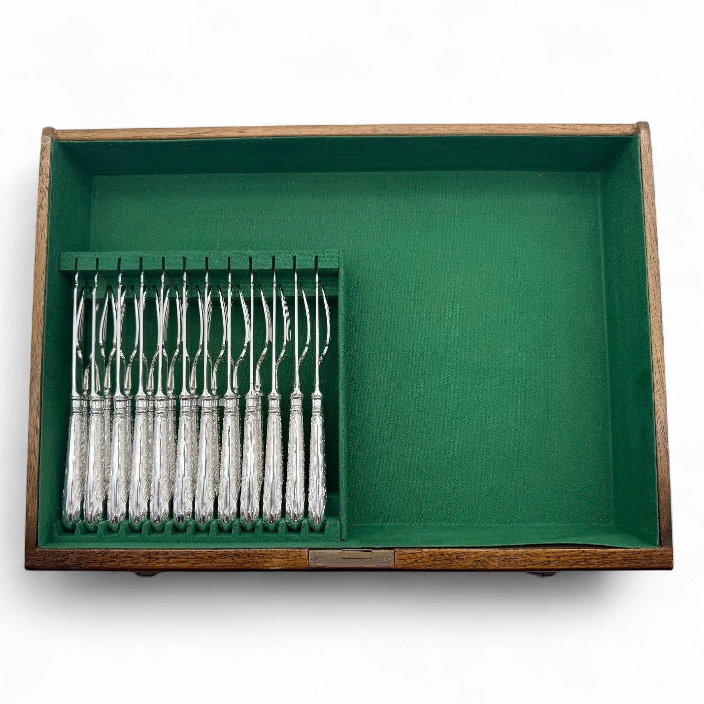 Elizabethan Pattern Flatware Service for Twelve with Fish Knives & Forks