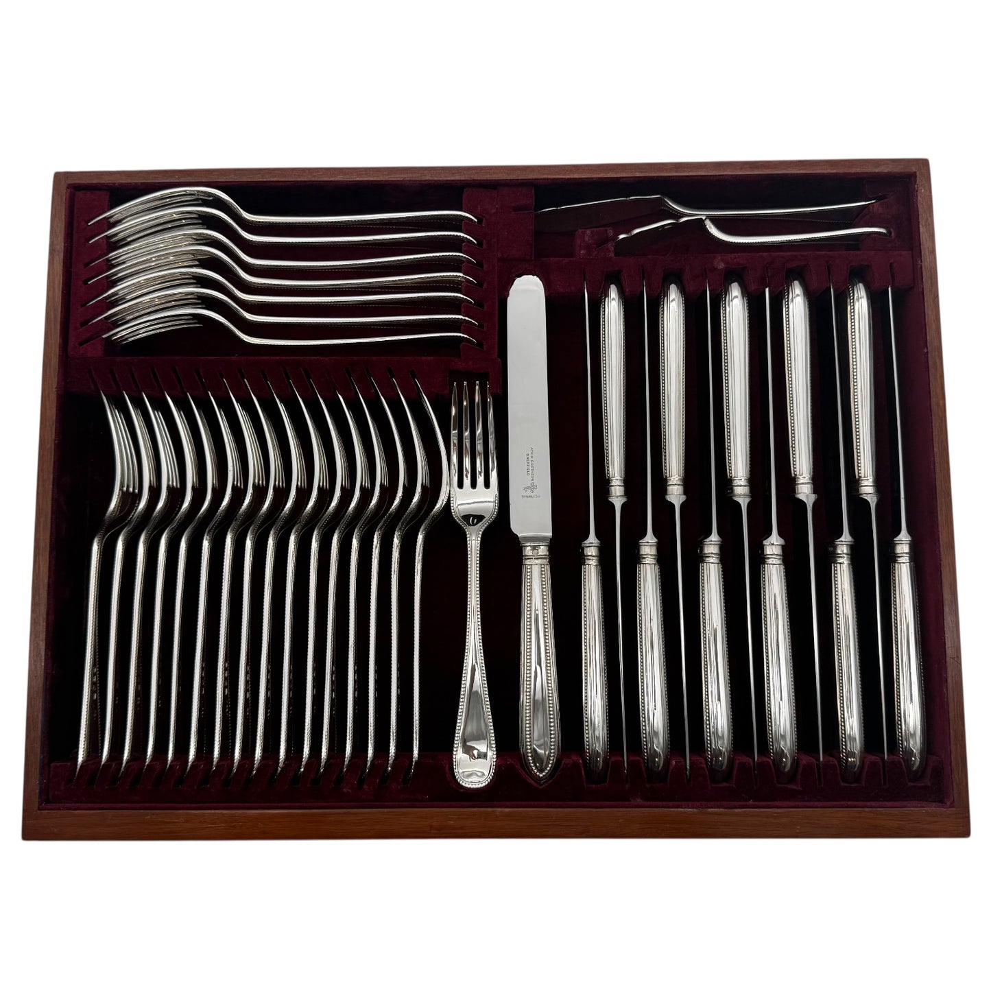 Hand Forged Antique Silver Bead Pattern Service, with both Fish and Entree Knives & forks