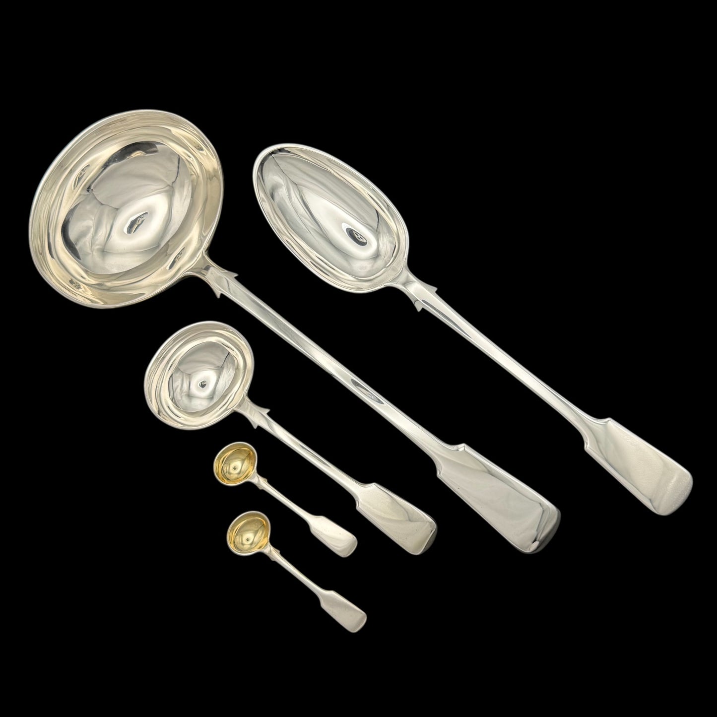 Exceptionally Heavy Fiddle Pattern Service for Eight People. Made By Jackson & Fullerton, London 1897/98