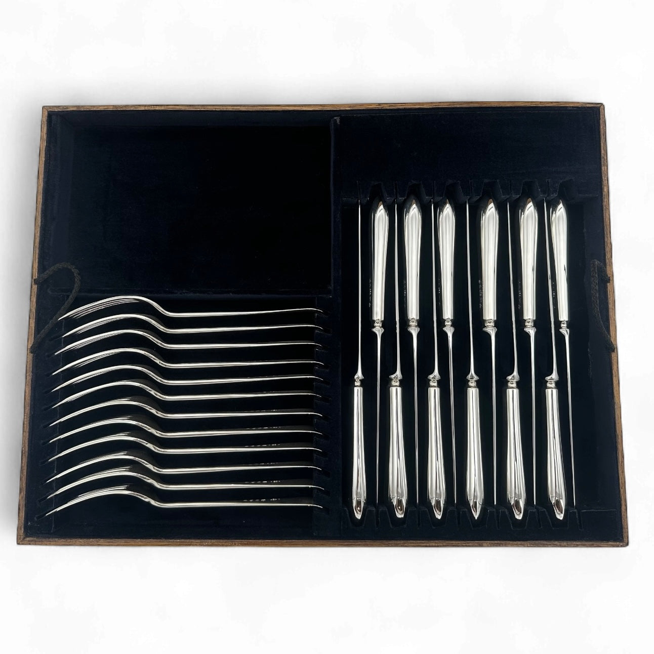 Boxed Set of Hand Forged Old English Pattern for Twelve. Made by Aldwinkle & Slater, London 1885