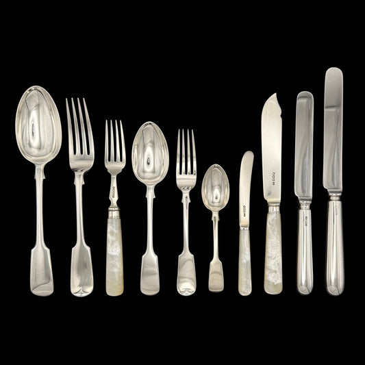 Exceptionally Heavy Fiddle Pattern Service for Eight People. Made By Jackson & Fullerton, London 1897/98