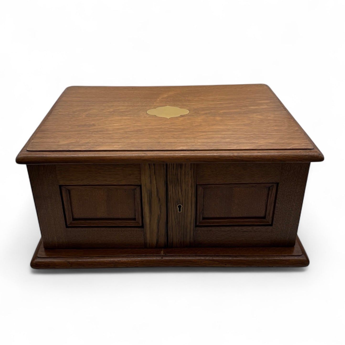 Hand Forged Old English Pattern for Twelve By John & Henry Lias, London 1871